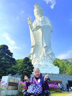 Granny Cheung 2